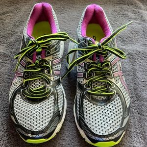 ASICS gel GT 2000